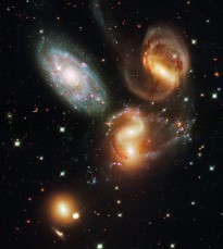 Outworldly light: the visible universe through the telescopes of Skinakas Observatory